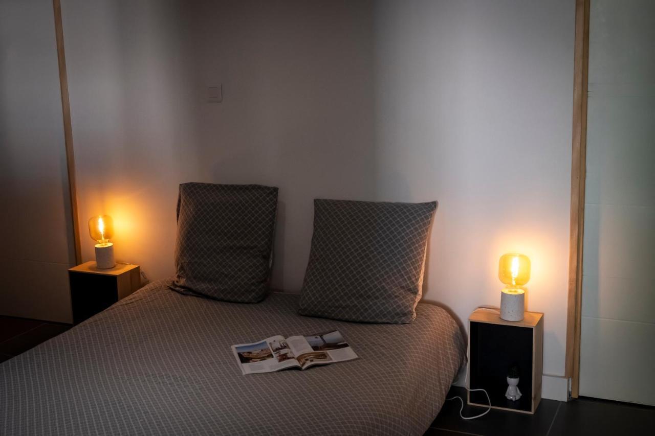 Superbe Appartement Avec Patio Nimes Luaran gambar