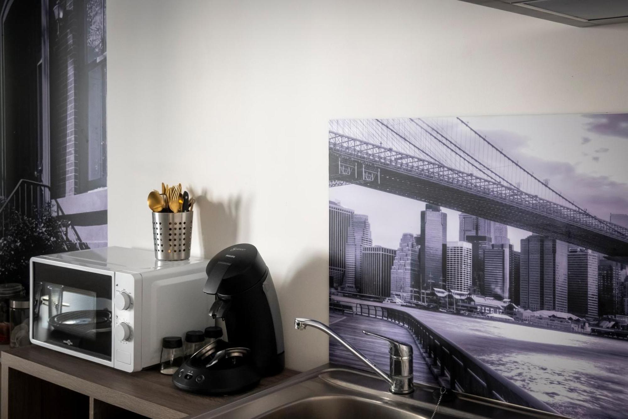 Superbe Appartement Avec Patio Nimes Luaran gambar